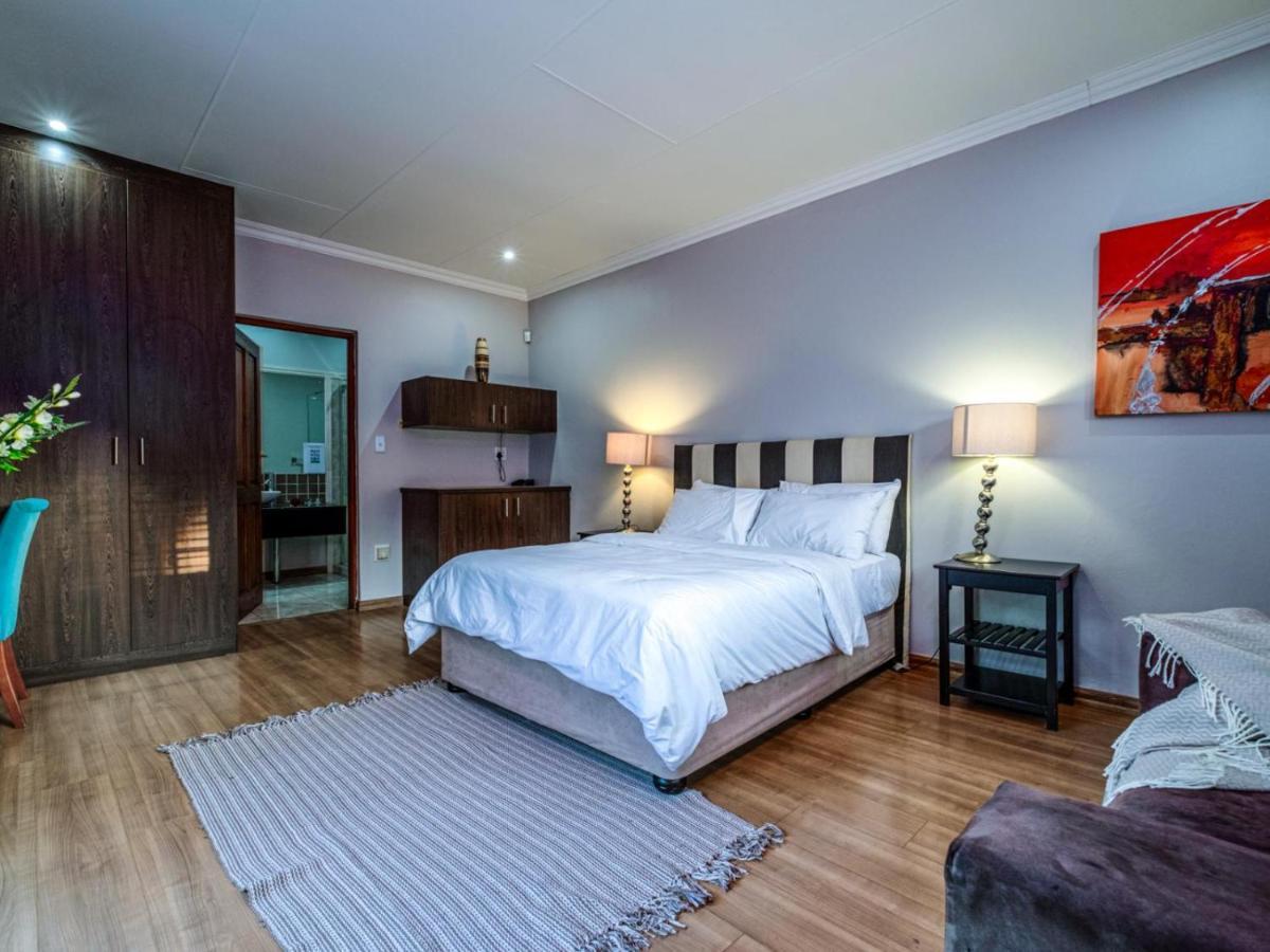 Hurlingham House Guest House Johannesburg Esterno foto