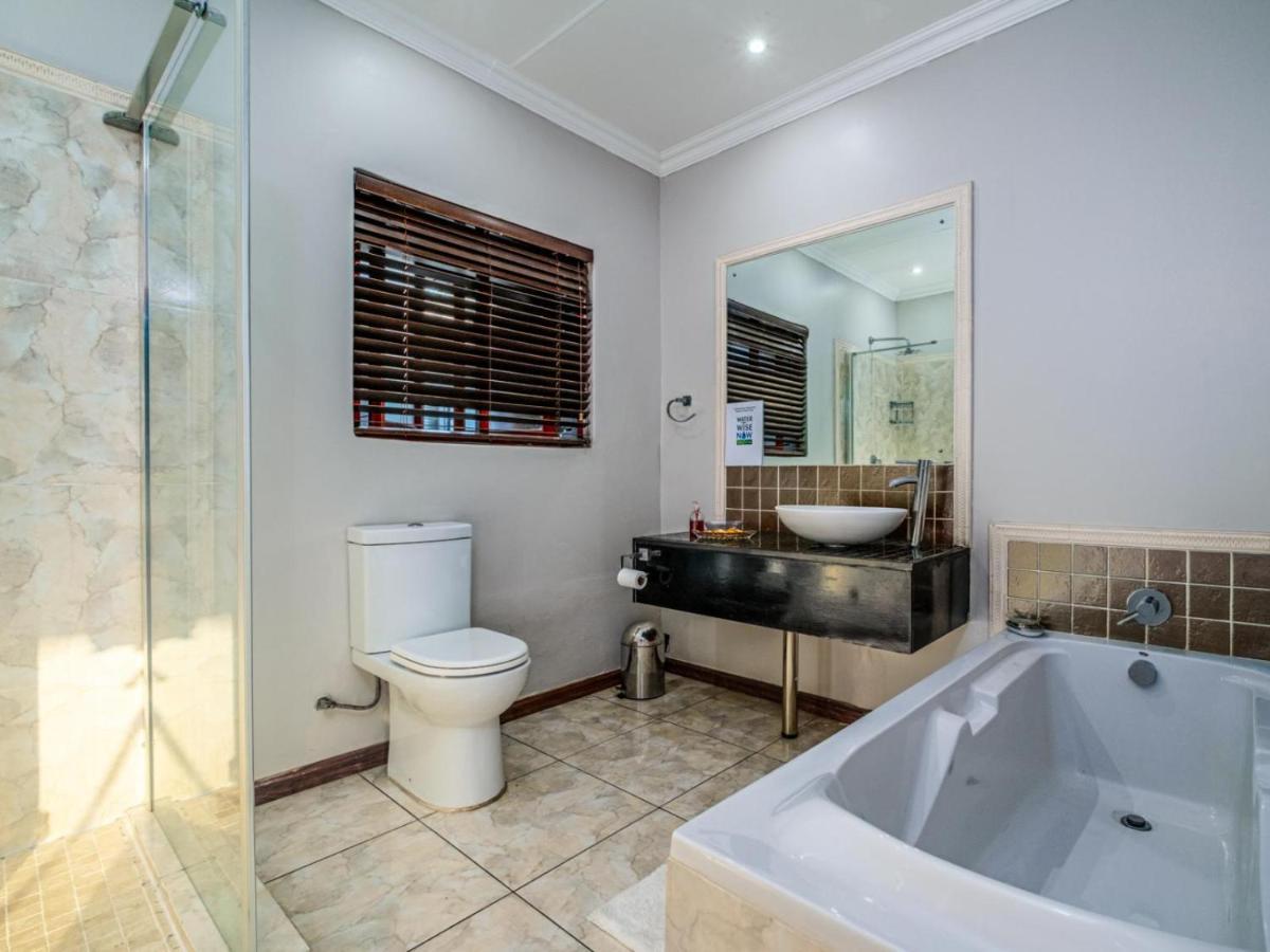 Hurlingham House Guest House Johannesburg Esterno foto
