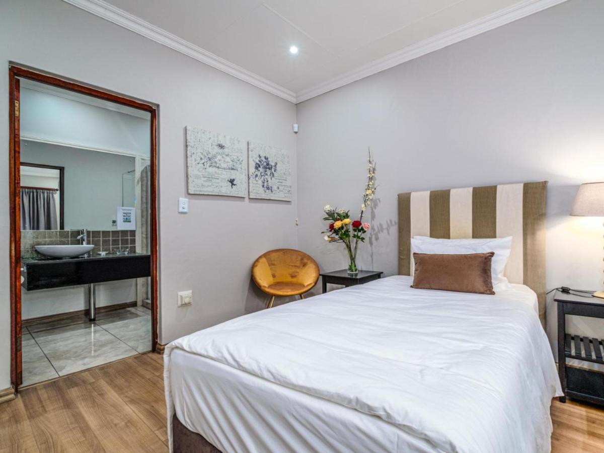 Hurlingham House Guest House Johannesburg Esterno foto